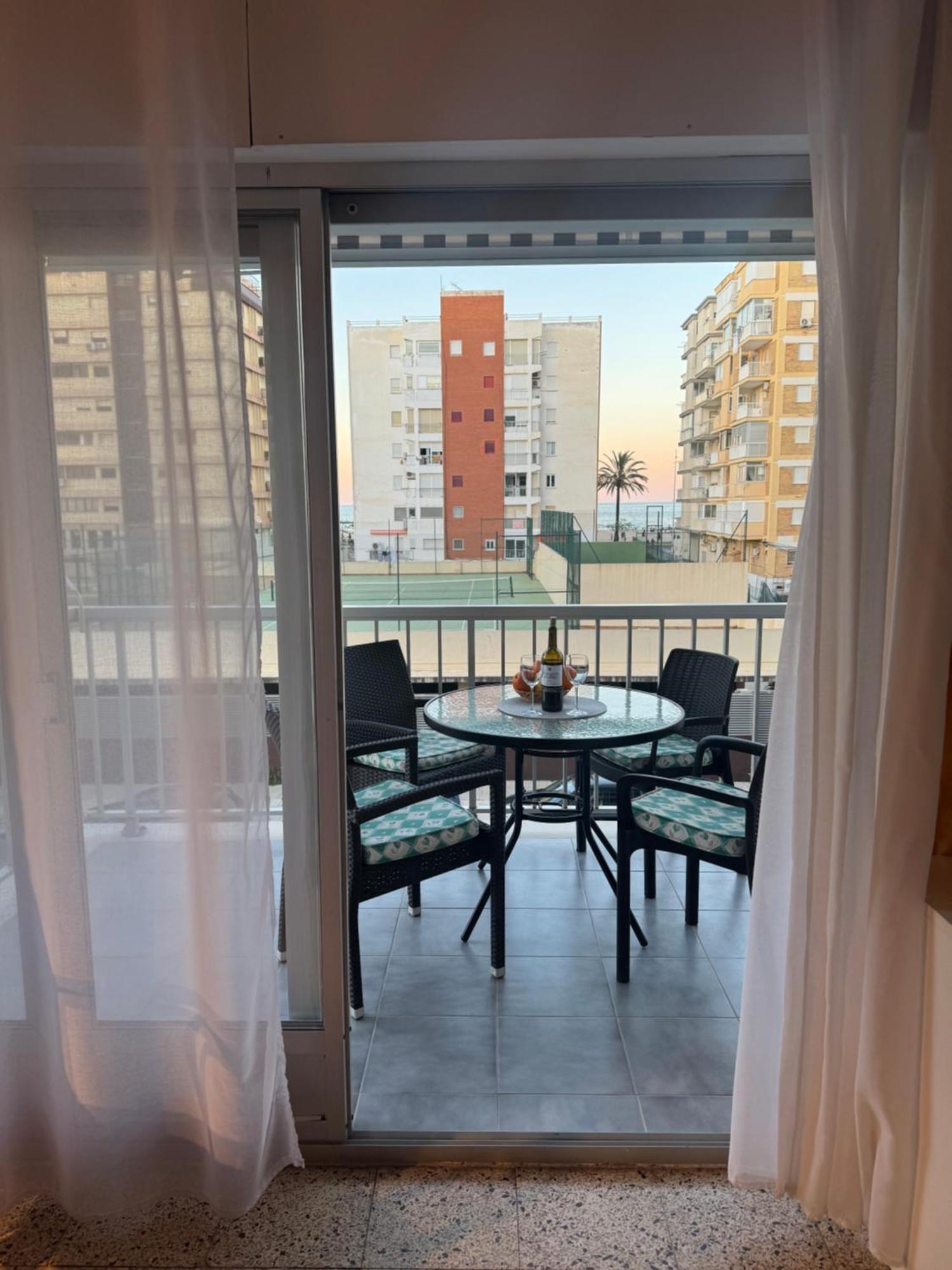 Lovely Family Apartment 2 Min. From The Beach Playa de Gandia Exterior photo