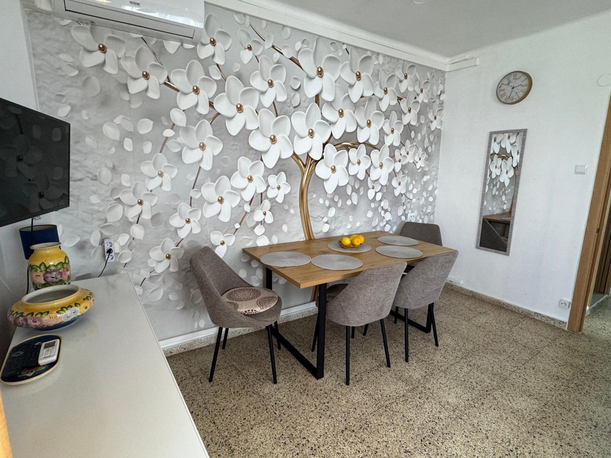 Lovely Family Apartment 2 Min. From The Beach Playa de Gandia Exterior photo